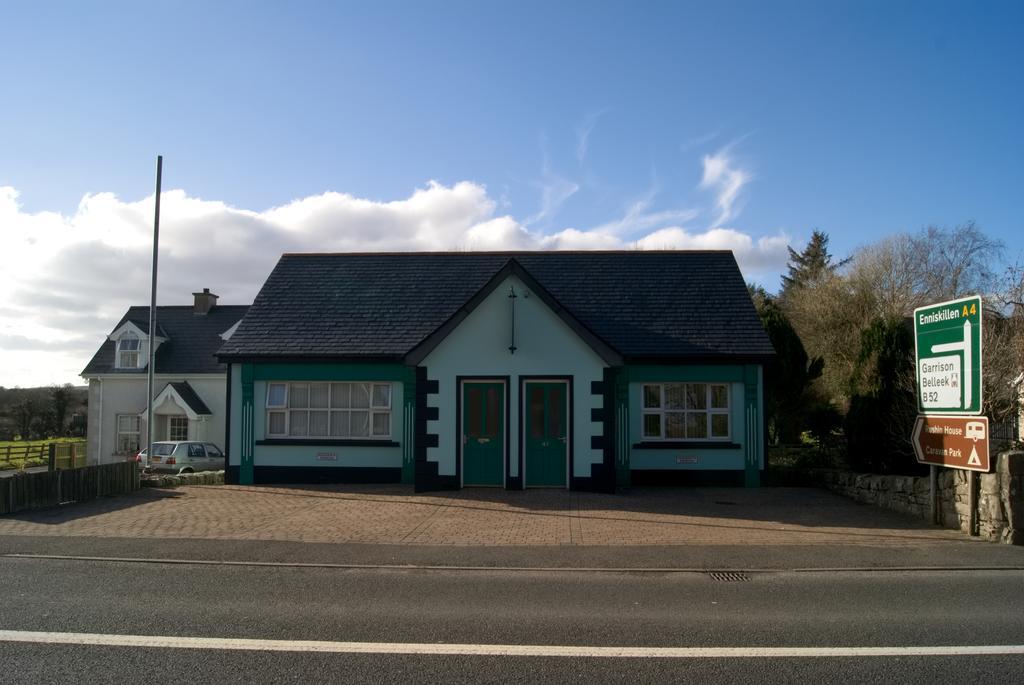 Old School House Belcoo 41アパートメント エクステリア 写真
